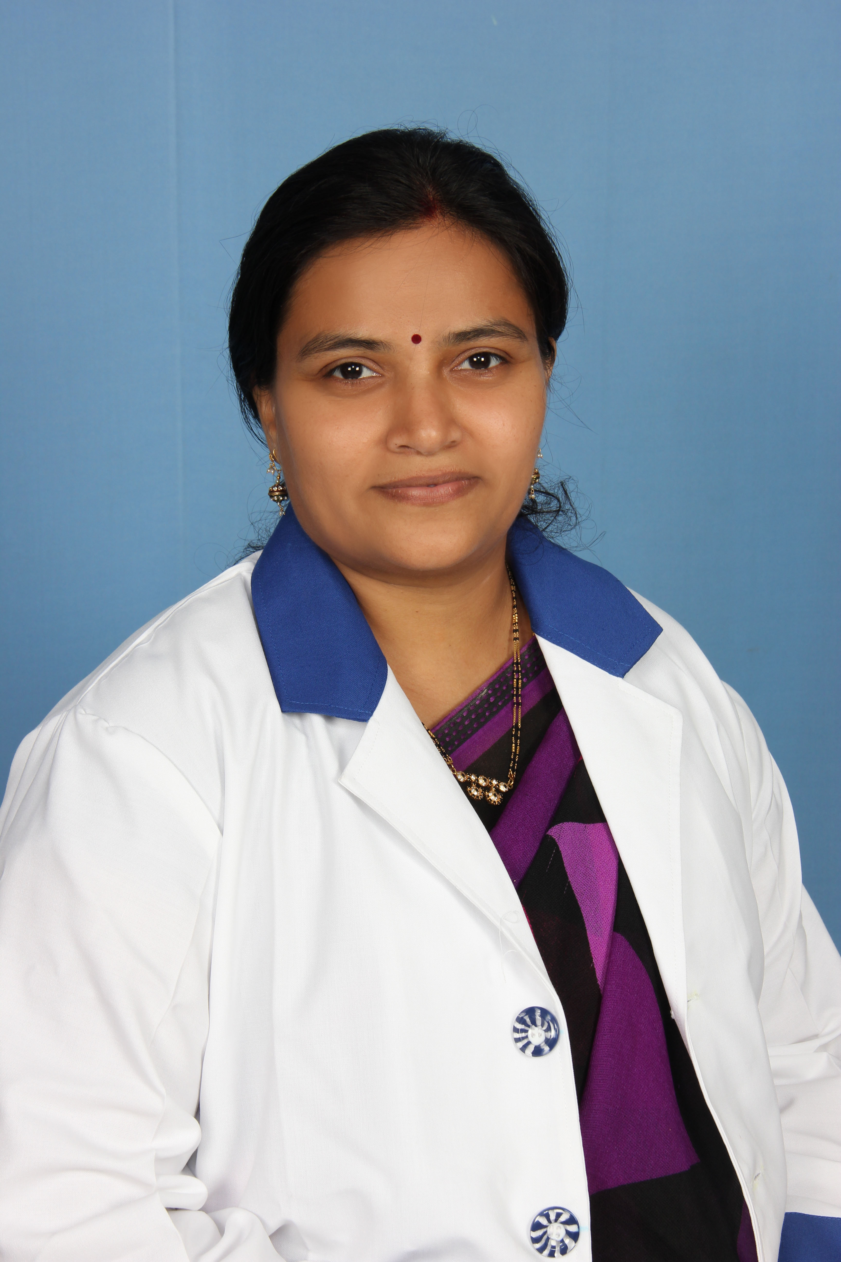 About Dr | Madhavi retina eye care
